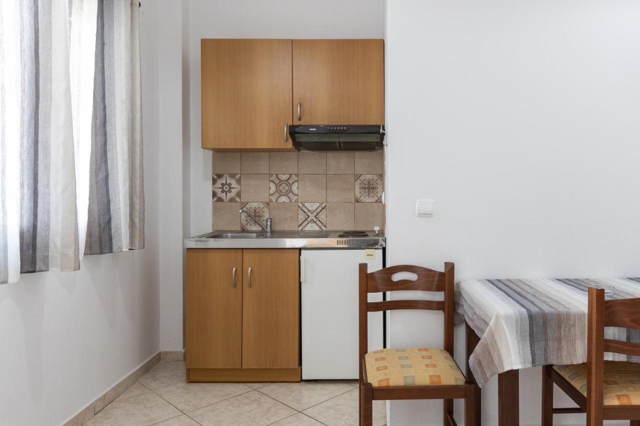 Alicia Studios Fársa Exteriér fotografie