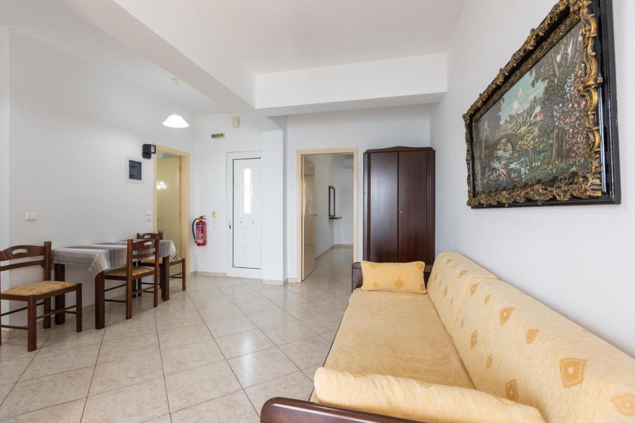 Alicia Studios Fársa Exteriér fotografie