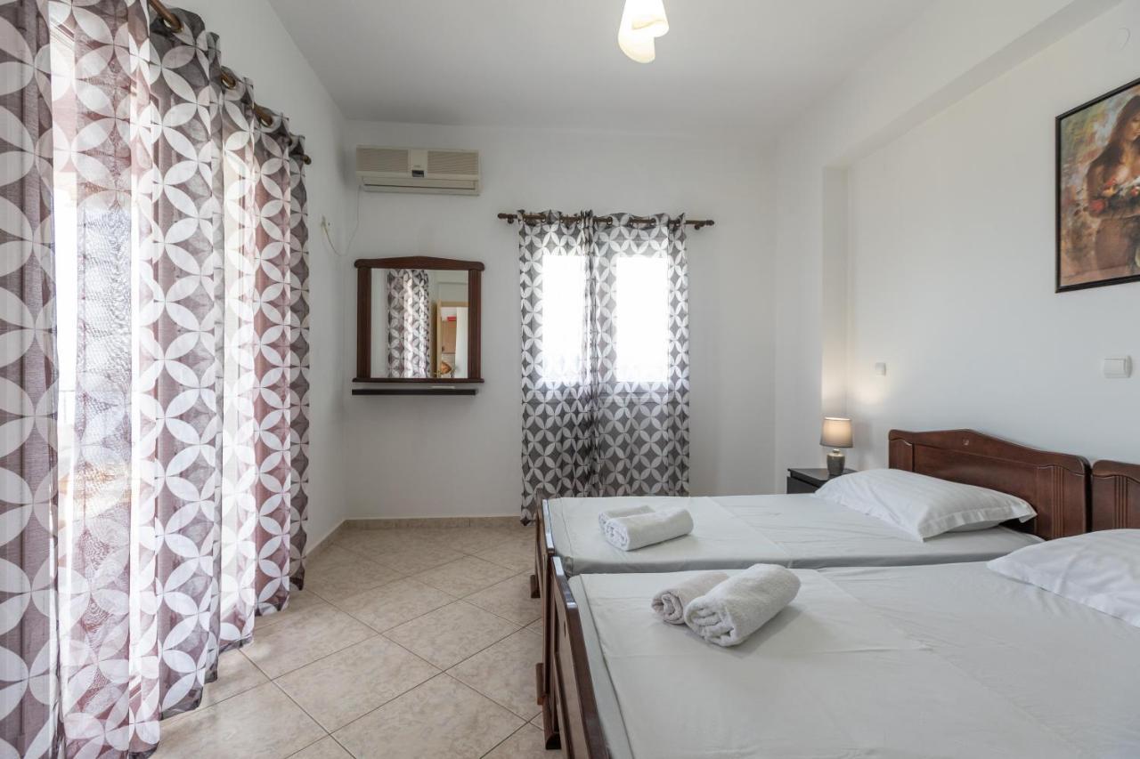 Alicia Studios Fársa Exteriér fotografie