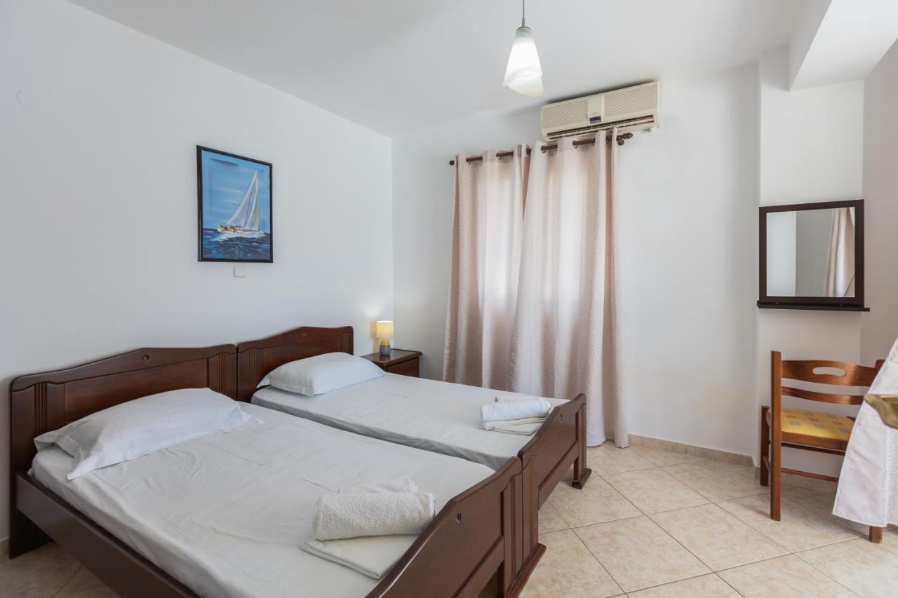 Alicia Studios Fársa Exteriér fotografie